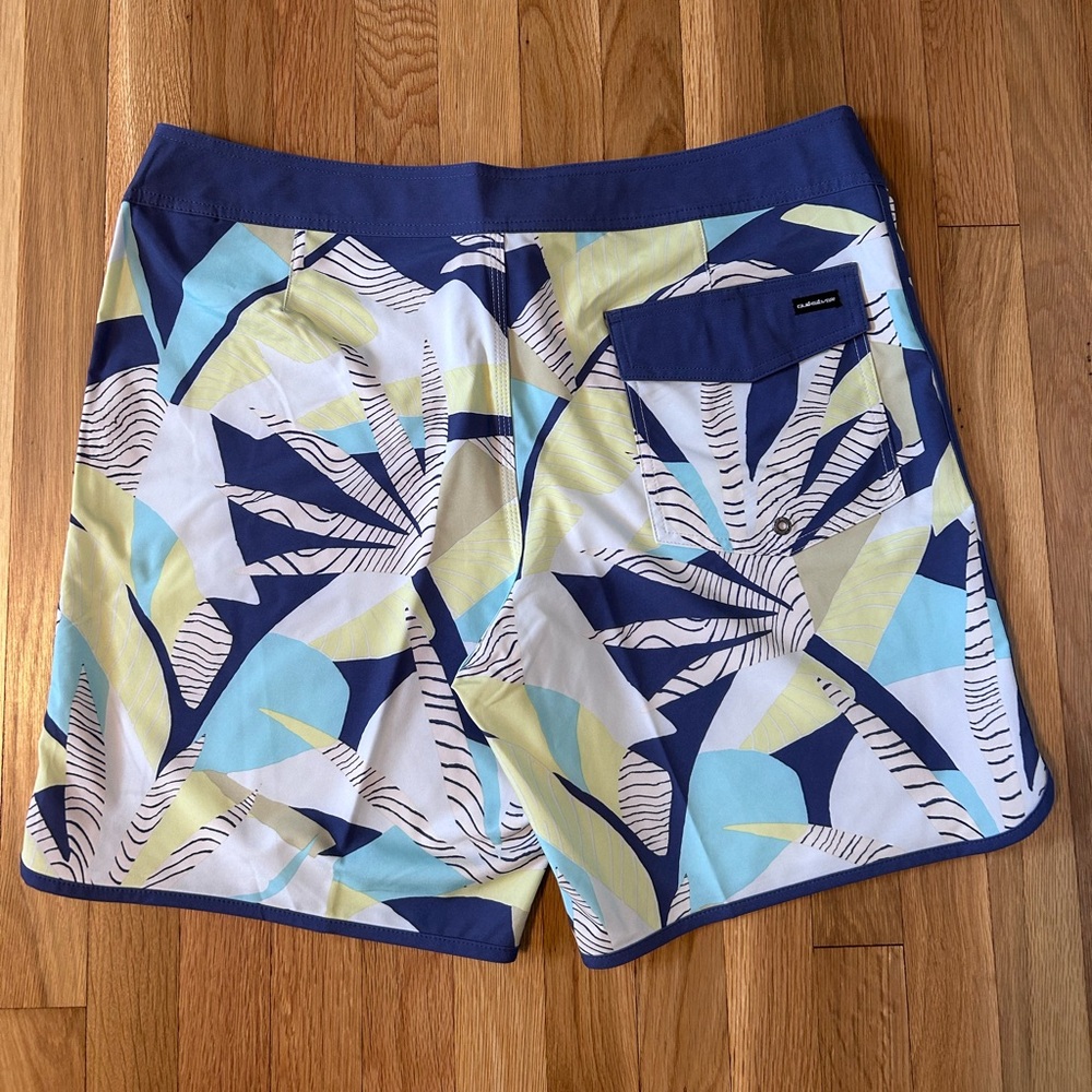 New Quiksilver Men's Surfsilk Scallop Board Shorts Size 38 - Picture 2 of 7